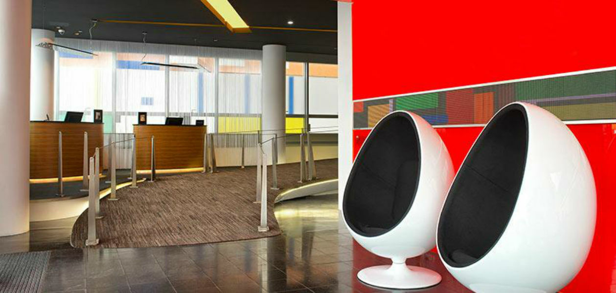 Innside By Melia Duesseldorf Hafen Bagian luar foto